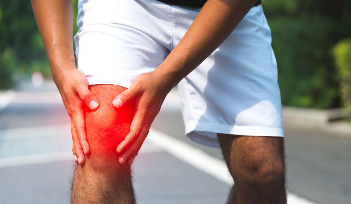 Men Suffering From Leg Pain In Ankeny
